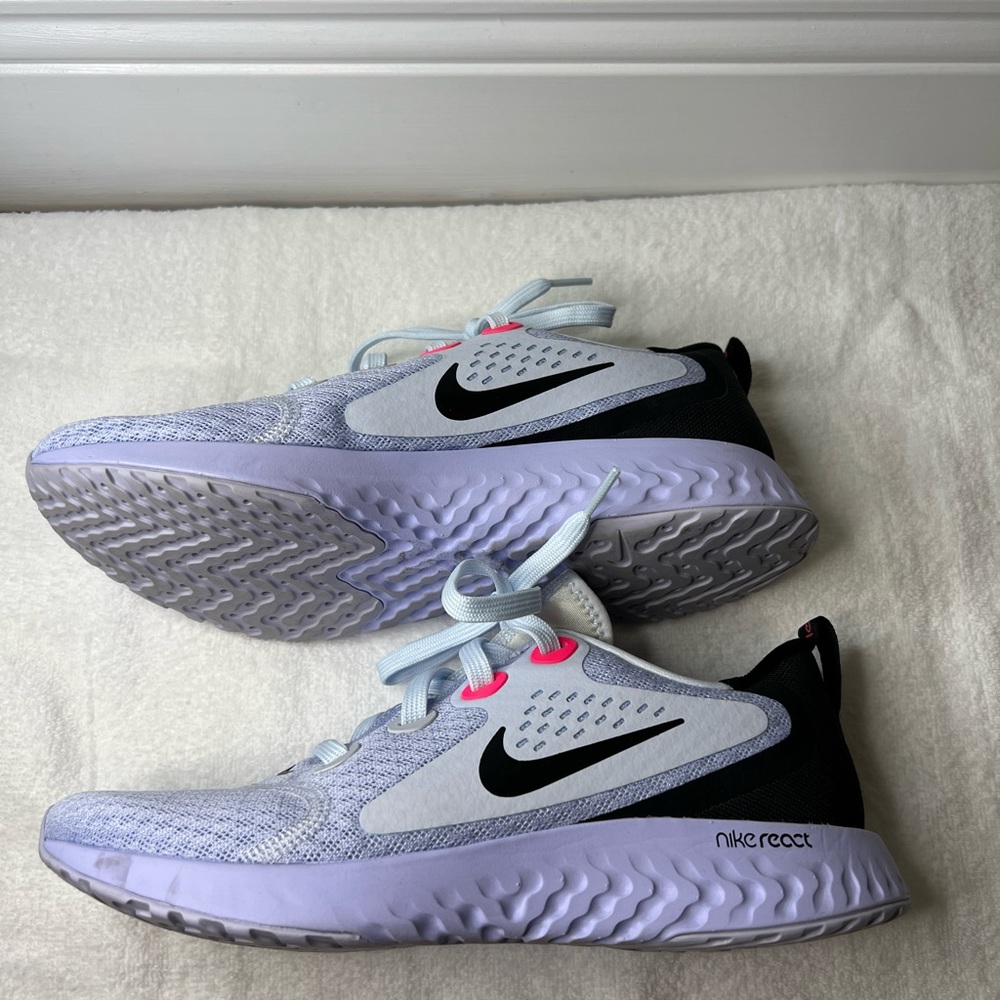 Nike React running shoe, women’s size 8, light purple.